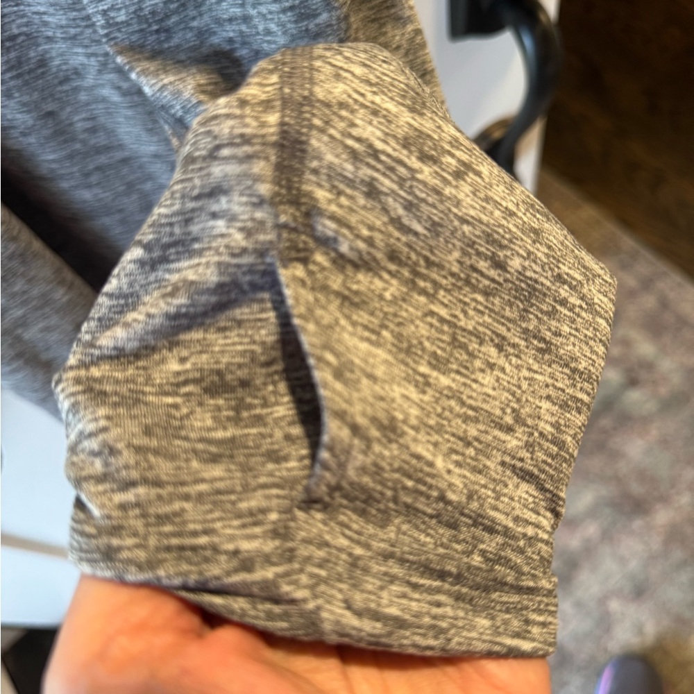 Nike Men's Heather Gray 3/4  Zip-Up pullover - Picture 4 of 9